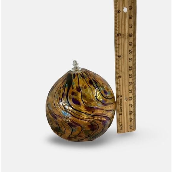 Art Glass Oil Lamp - Picture 4 of 4